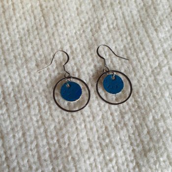 Boucles d’oreilles en liège bleues anneau
