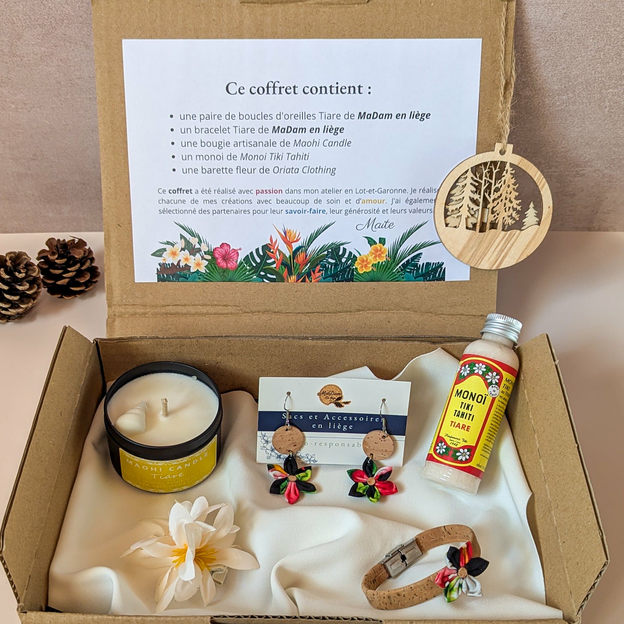 coffret cadeau artisanal tahiti noir hibiscus
