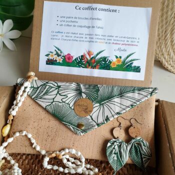 Coffret cadeau : pochette en liège, boucles d’oreilles – Feuilles vertes