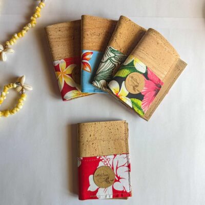 Porte-cartes en liège : accessoire polynésien