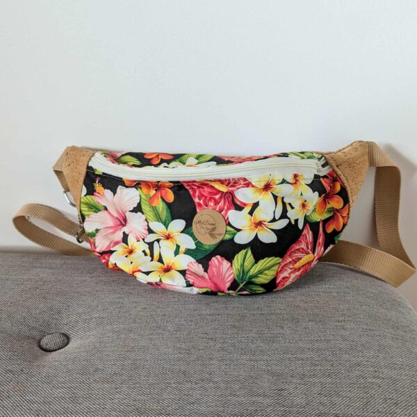sac banane liège tissu polynésien noir fleurs