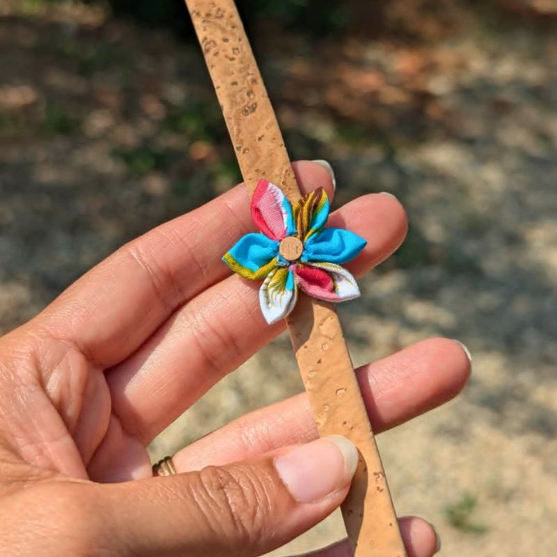 Bracelet liège fleur tissus turquoise