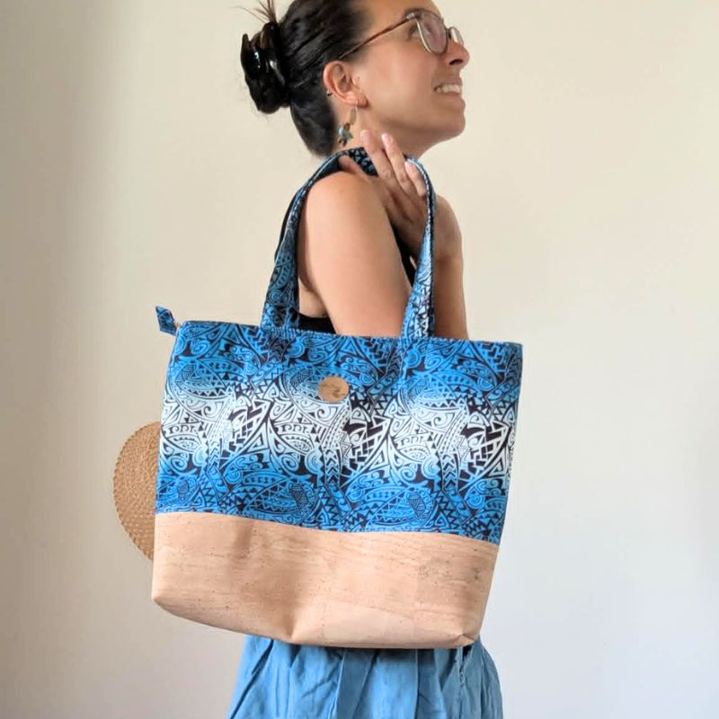 sac cabas 'ete liège tissus polynésien fleuri bleu tatau